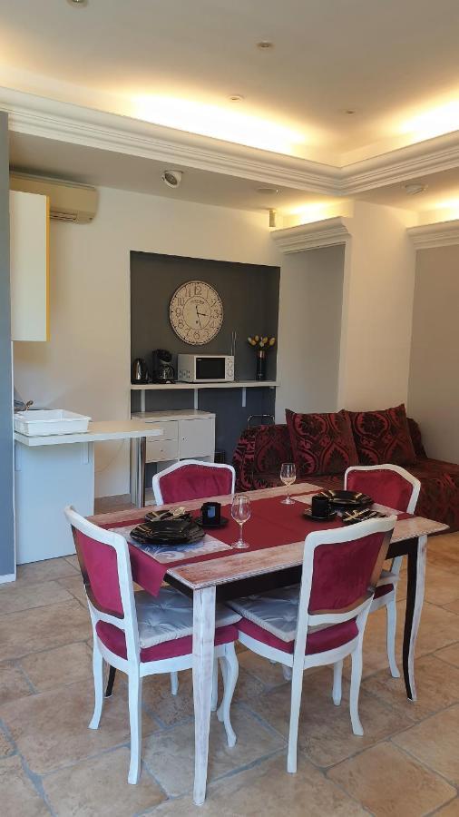 Apartmani N.May'S Karlovac Luaran gambar