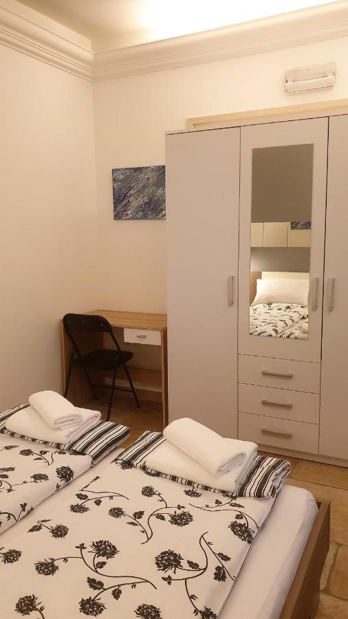 Apartmani N.May'S Karlovac Luaran gambar
